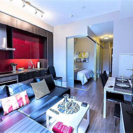 Upscale Suite At Cn Tower, Metro Convention & Rogers Centre Toronto Bagian luar foto