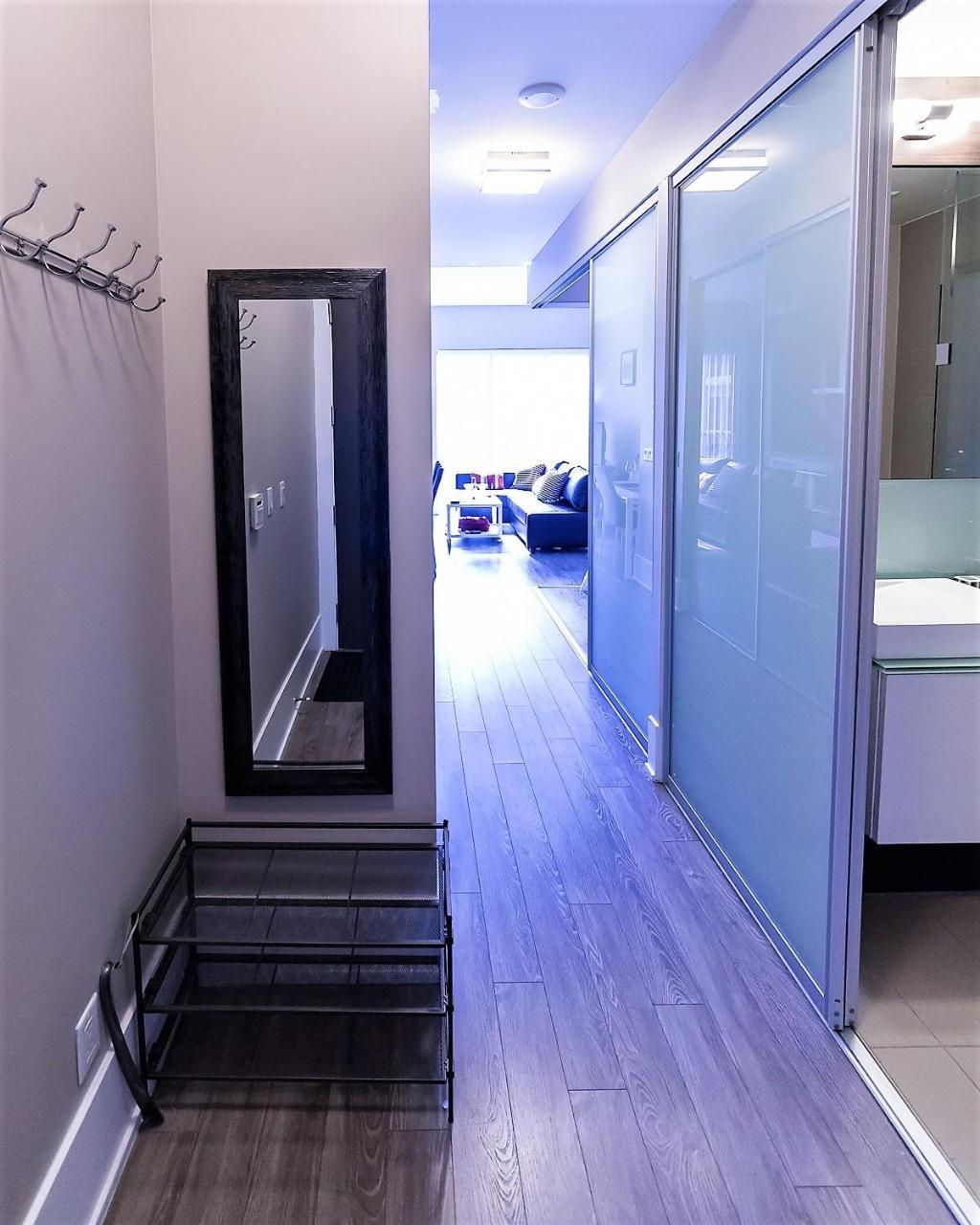 Upscale Suite At Cn Tower, Metro Convention & Rogers Centre Toronto Bagian luar foto